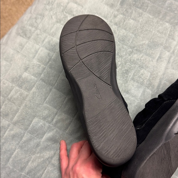 Clark Cloudsteppers, Black Booties, No Heel, Suede, Comfortable, Size 8.5 - Picture 6 of 9